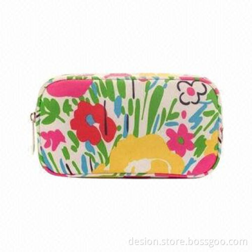 2013 New Design Flower Printing Cosmetic Bag, Made of Canvas, Various Colors and Sizes Available